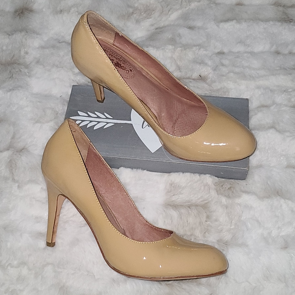 Nude Corso Como Paten Heel sz 9.5